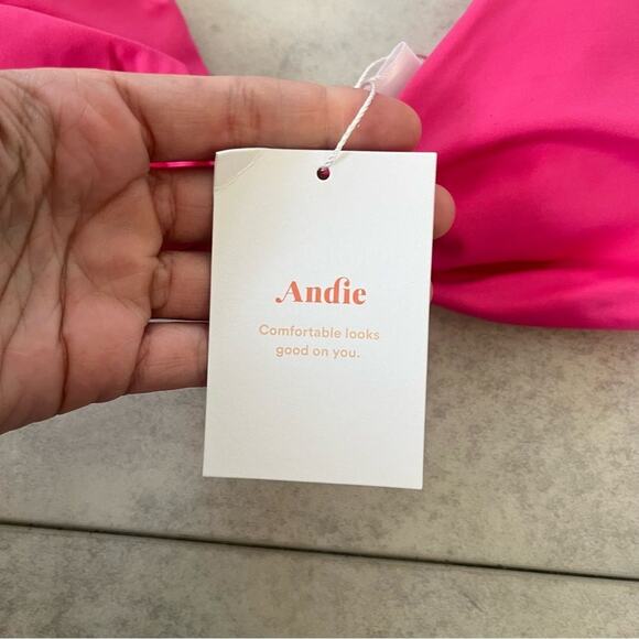NWT Andie Swim Santorini Top Neon Pink Small Bikini Triangle Knot Front Tanning - Picture 3 of 8